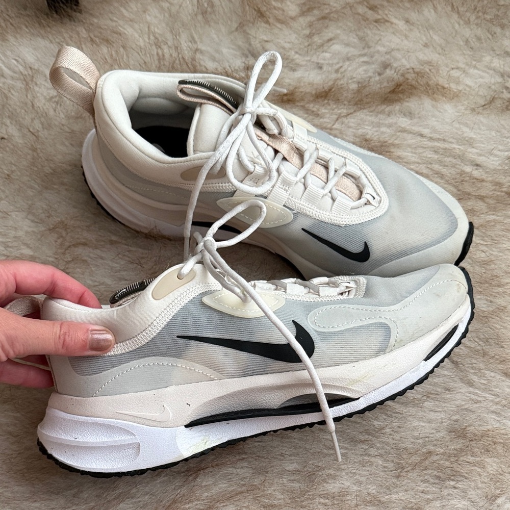 Nike Women's Athletic Shoes in Cream and Black